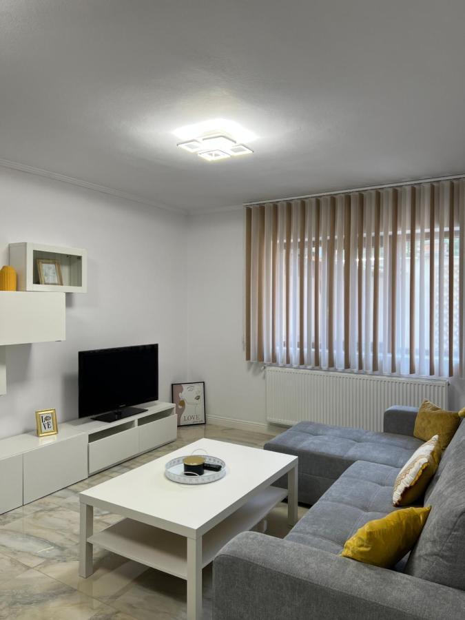 Complex Rezidential Ana Apartment Caransebes Exterior photo